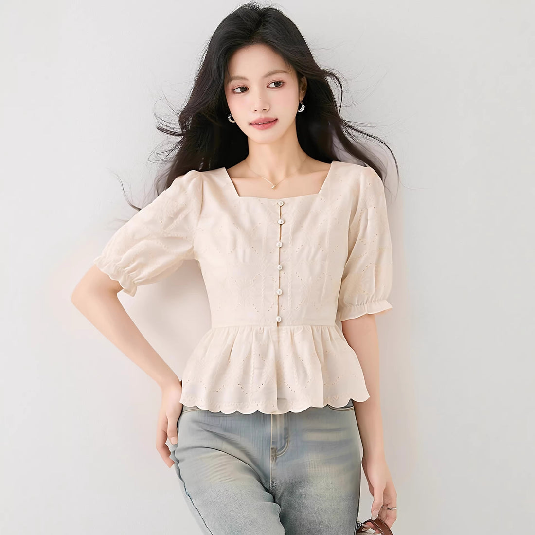 Chic Youthful Square Neck Short Sleeve Blouse for Women, Fitted Elegant Short Lace Top