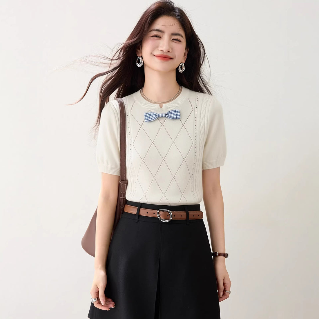 Bow Decorated Knit Regular Shoulder Short Sleeve T-Shirt for Women, Fitted Trendy Casual Top