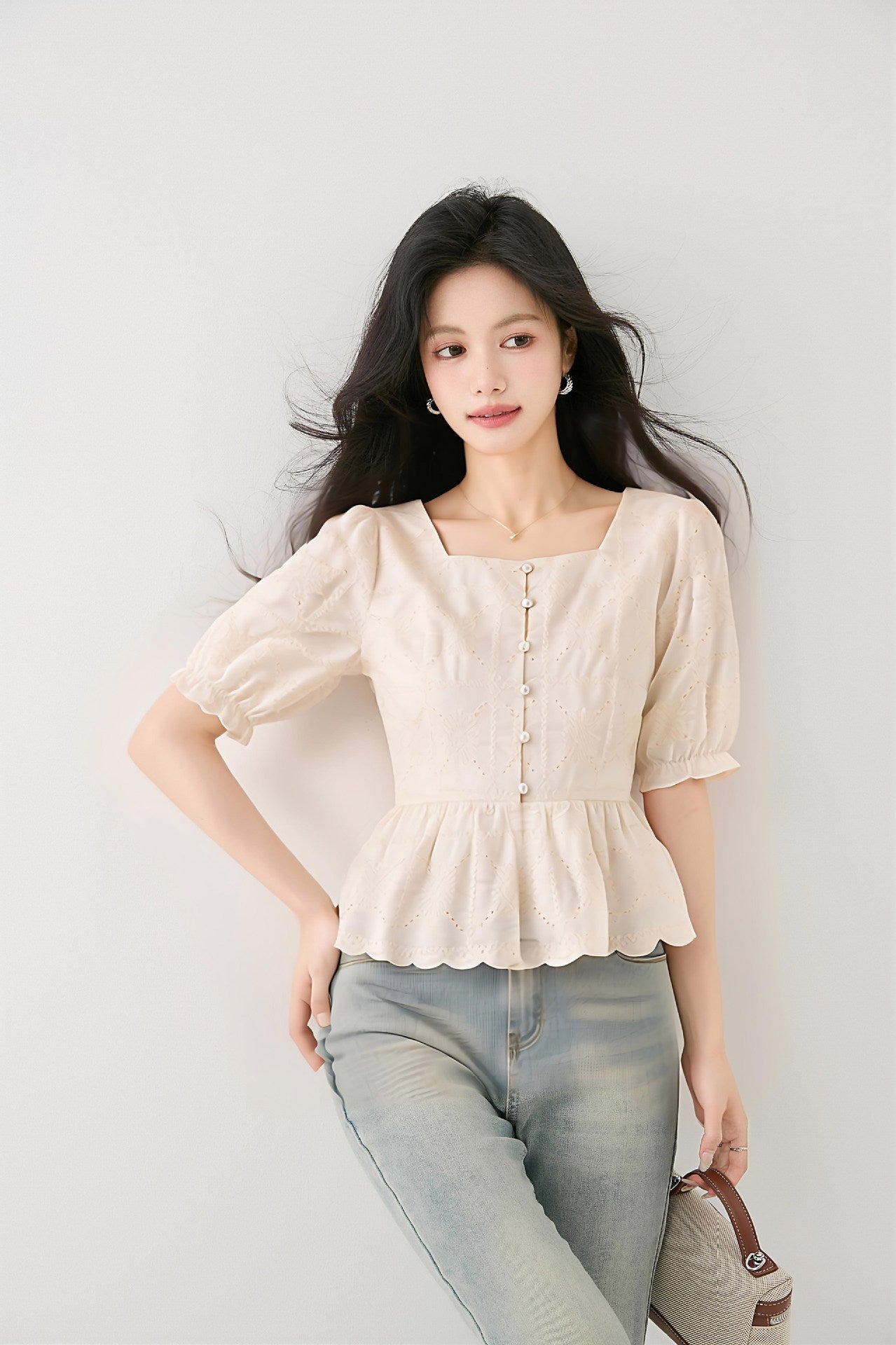 Chic Youthful Square Neck Short Sleeve Blouse for Women, Fitted Elegant Short Lace Top