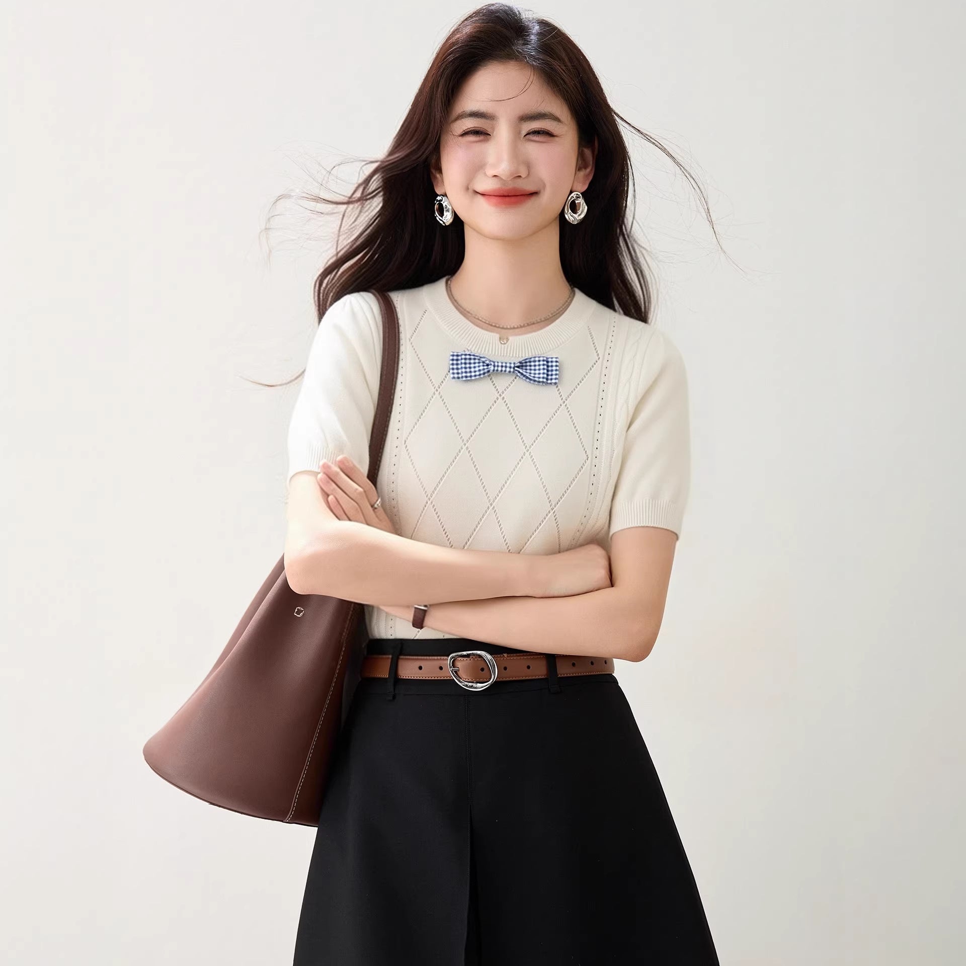 Bow Decorated Knit Regular Shoulder Short Sleeve T-Shirt for Women, Fitted Trendy Casual Top